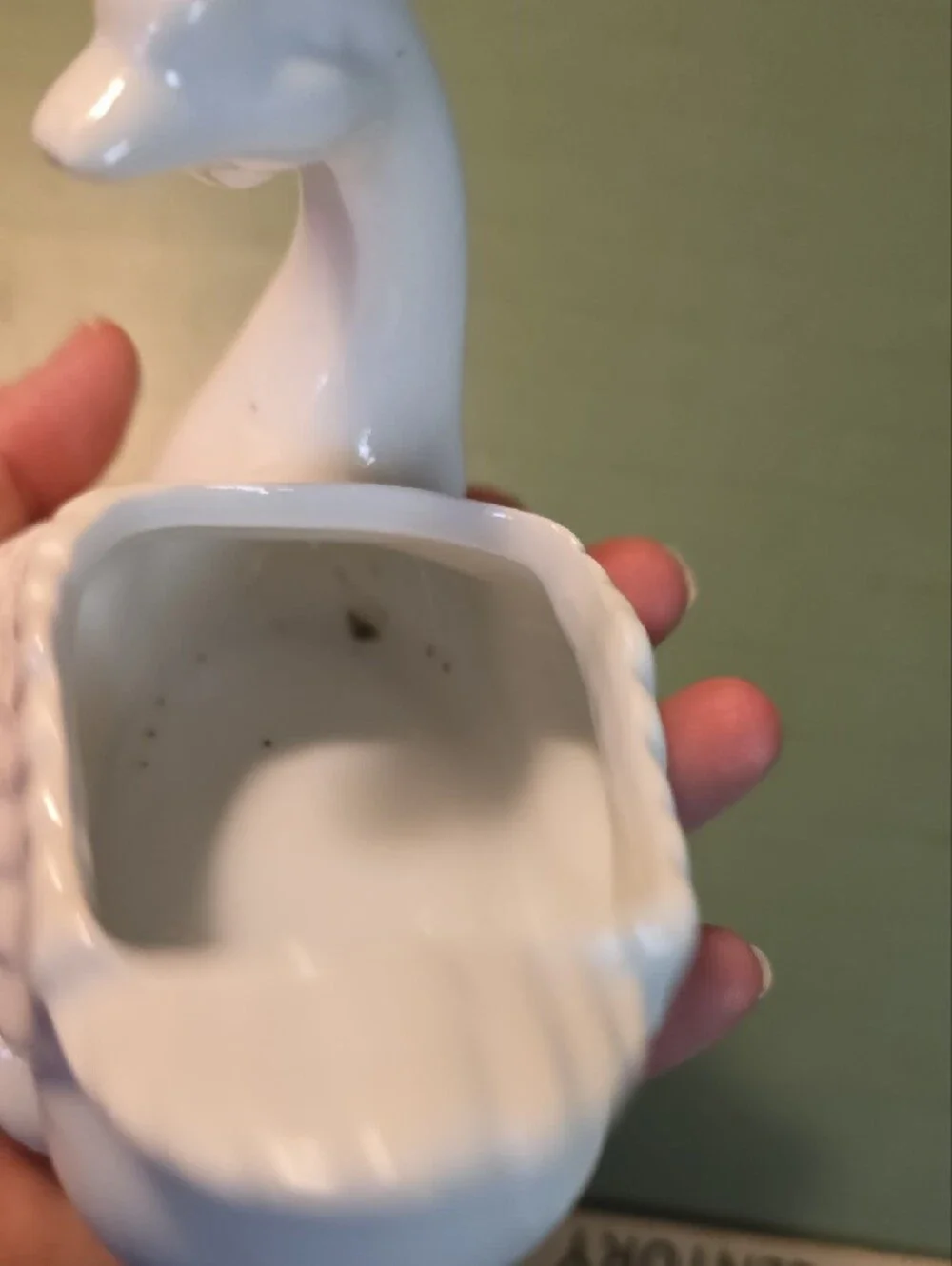 White Ceramic Swan Dish - Elegant Table Accent